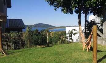 Imagem: Casa com 2 dormitórios com 70 m² - Encantada