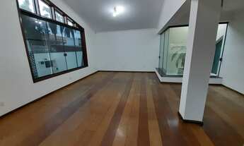 Imagem 2: Lindo sobrado de 03 dormitórios, finalidade Residencial ou Comercial, excelente localizaçã