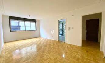 Imagem 6: Apartamento de três dormitórios sendo um suíte, localizado na Avenida Presidente Vargas