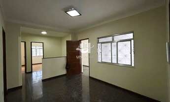 Imagem: Sobrado à venda próximo à Igreja São