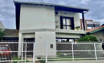 Imagem: Casa para Venda - 240m², 4 dormitórios