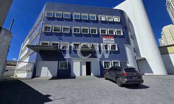 Imagem: Prédio para alugar no bairro Água Branca