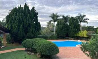 Imagem: Casa à venda com 5 quartos, sendo 5 suítes