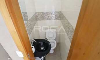 Imagem 2: Casa de 2 dormitórios com piscina aquecida em condomínio fechado em São Carlos