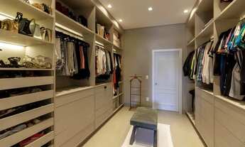 Imagem 6: Imóvel para venda possui 480 metros quadrados com 5 quartos