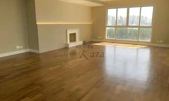 Imagem: Apartamento - Panamby - 3 Suítes - 606m²