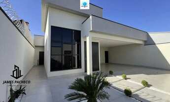 Imagem: Casa com 3 Suítes à Venda, 228m², Área