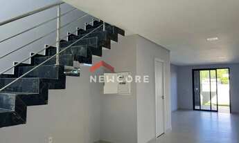 Imagem 4: Sobrado em Avenida das Constelações - São João do Rio Vermelho - Florianópolis/SC