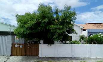 Imagem 3: Casa no Bairro de Jaguaribe edificada em terreno medindo 10x30, excelente oportunidade!