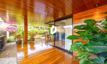 Imagem 4: Casa em condomínio terreno 6.328,86m², piscina e lago ornamental!