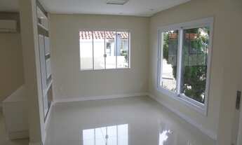 Imagem 4: Casa para venda tem 650 metros quadrados com 6 quartos em Jurerê - Florianópolis