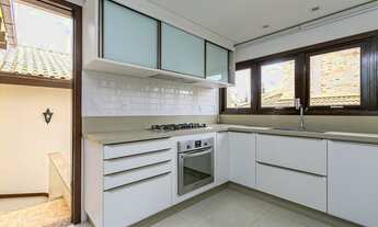 Imagem 5: Aluguel de Temporada e Venda! Mansão frente ao mar com 05 suítes e espetacular área de laz