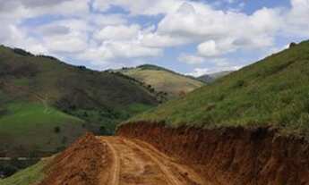 Imagem 3: Linda área próximo a cachoeira do roncador