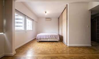 Imagem 3: 105713 Apartamento para aluguel possui 180 metros quadrados com 2 quartos