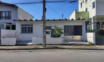 Imagem: FLORIANóPOLIS - Casa Padrão - Trindade