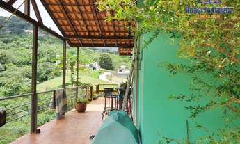 Imagem 4: Casa com exuberante vista para natureza