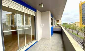 Imagem 3: Apartamento de três dormitórios sendo um suíte, localizado na Avenida Presidente Vargas