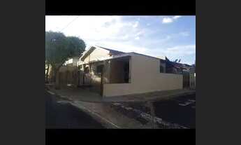 Imagem 2: Casa de esquina com edicula