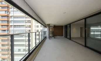 Imagem 4: Apartamento para aluguel possui 230 metros quadrados com 3 quartos em Jardim Leonor - São