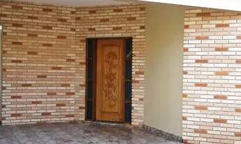 Imagem 2: Casa para venda em Jardim Astro de 180.00m² com 3 Quartos, 1 Suíte e 4 Garagens