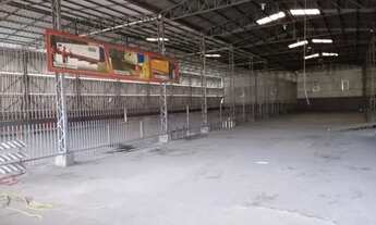 Imagem 2: Aluga-se excelente Galpão, 2000m² de área construída,via Principal