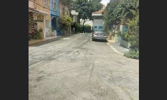 Imagem 4: Casa de vila ao lado da faculdade Belas Artes