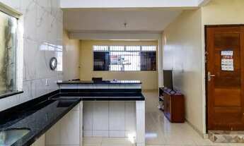 Imagem 5: Casa, 237m², 2 kit nets, 2 suítes na Cremação