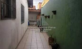 Imagem: Casa espaçosa a apenas 100 metros da praia