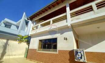 Imagem 5: Casa à venda, com 4 quartos, sendo 2 suítes, ampla varanda, ampla área aberta e edícula