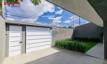 Imagem 5: Casa à venda, com 240m2 de área construída e 480m2, totalmente reformada, no Bairro Fanny