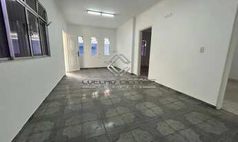 Imagem 3: Casa Comercial com 3 salas, 1 banheiro social, 2 vagas de garagem para Locação, 120m² por