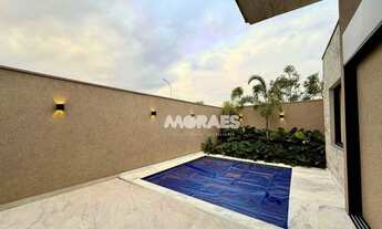 Imagem 7: Casa mobiliada em Condomínio Fechado com 3 suítes, 6 vagas, à venda, 380 m² por R$ 2.900.0