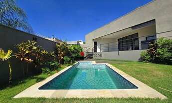 Imagem: Casa térrea alto padrão no condomínio