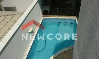 Imagem: Casa de condomínio em Avenida Ipanema