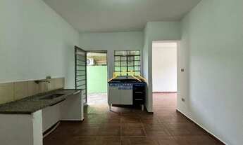 Imagem 6: Casa com 2 quartos para alugar, contendo 117 m² de área útil no bairro Jardim Nossa Senhor