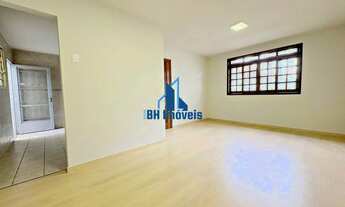 Imagem 1: Casa Geminada linear de 4 quartos no bairro Castelo - Belo Horizonte/MG