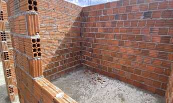 Imagem 6: Prédio em via principal do bairro