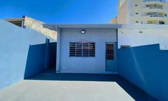 Imagem 3: Casa com 3 Dormitórios (1 Suíte) -Botucatu/SP