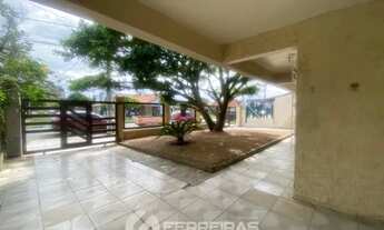 Imagem 2: Casa Ampla no Centro com 3 Dormitórios e Espaço Gourmet