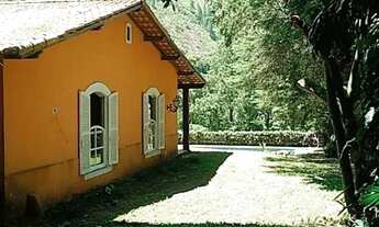 Imagem 4: Alugo casa com piscina e terreno de 2.600 m2 em local nobre com excelente vizinhança