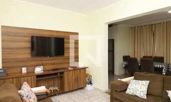 Imagem 3: Casa à Venda - Itaquera, 3 Quartos, 263 m2