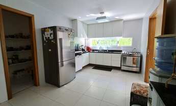 Imagem 6: Casa de condomínio sobrado para venda tem 420 metros quadrados com 4 quartos