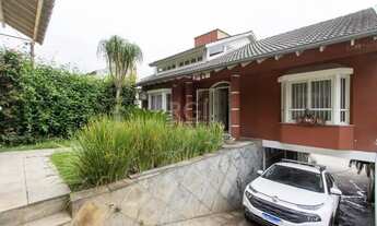 Imagem 2: Casa em Hípica Casa com 3 dormitórios