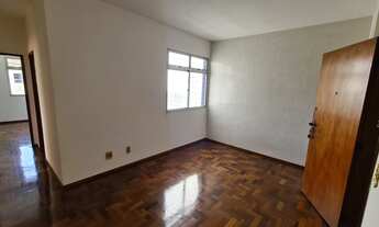 Imagem 2: Excelente apartamento reformado no Caiçara