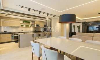 Imagem 2: CURITIBA - Apartamento Padrão - Água Verde