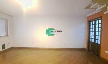 Imagem 4: Sobrado próximo ao Mini Extra, Figueiras Hortifruti e Prestes Maia