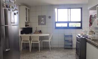 Imagem 5: Excelente Apartamento com 211m² 3 suites dce completa varanda na sala