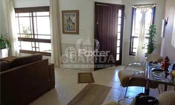 Imagem 2: Casa à venda Rua Professor Carvalho Freitas, Teresópolis - Porto Alegre