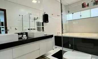 Imagem 7: Sobrado 350 m² 5 Suítes Piscina e Área Gourmet Portal do Sol II R$ 2.500.000