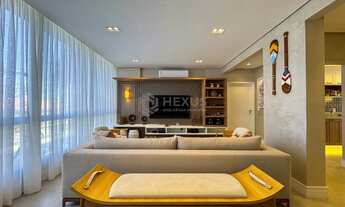 Imagem: Apartamento reformado frente mar na Praia